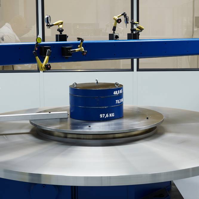 Photo of a friction torque measurement under simulated application conditions
